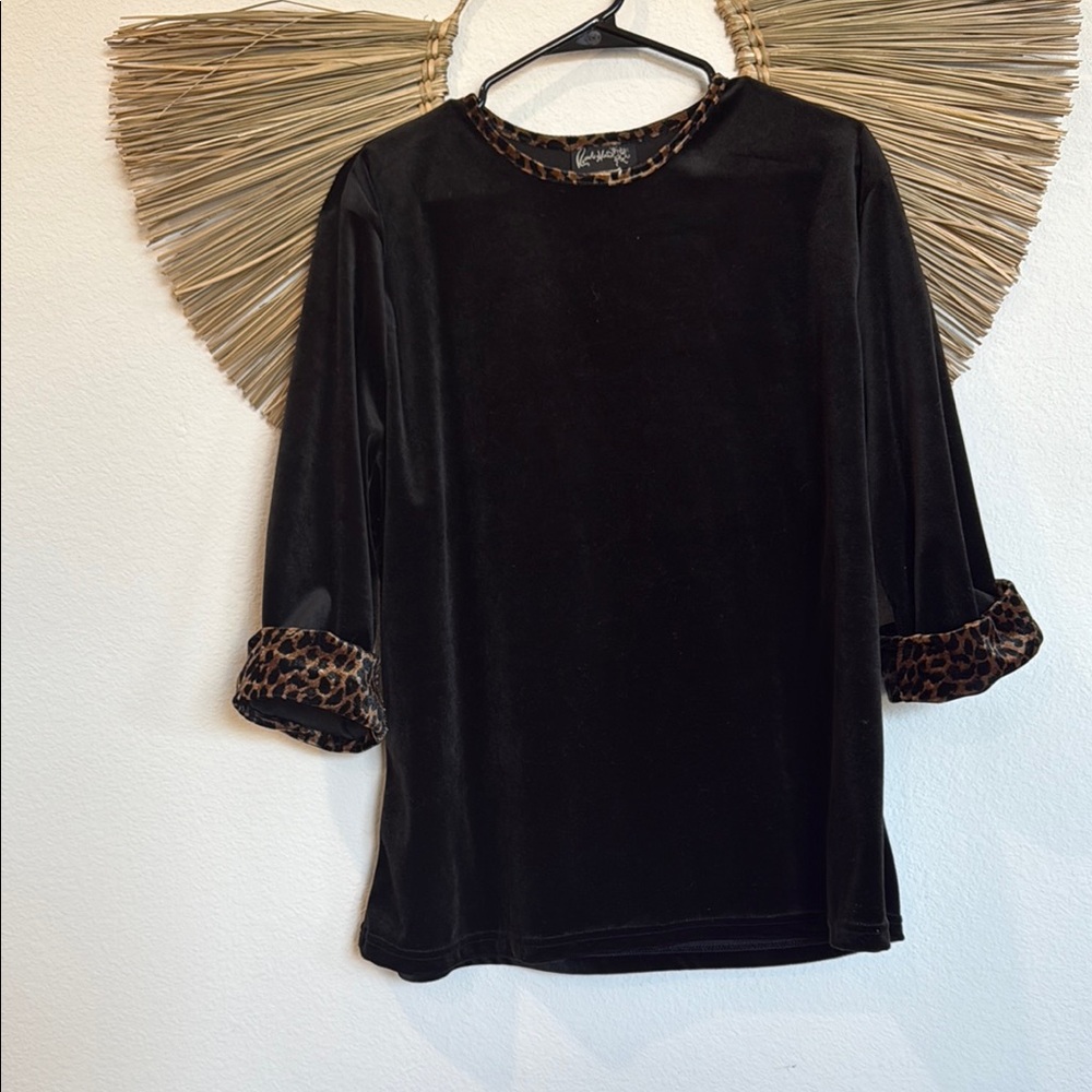 Black 3/4 Sleeve Blouse with Brown Accents